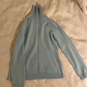 Gobi cashmere sweater